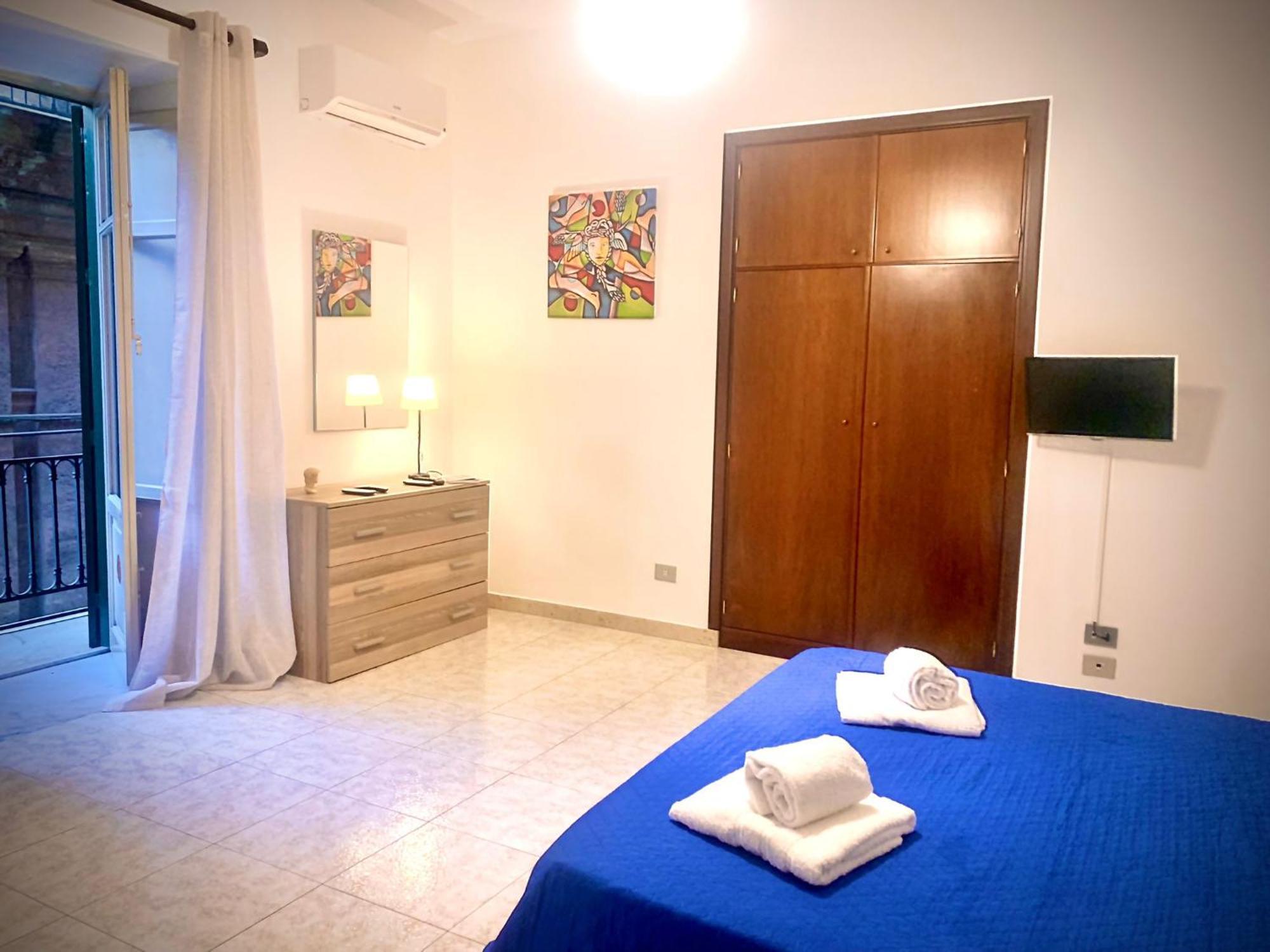 A Un Passo Dal Massimo 1 Apartment Palermo Exterior photo