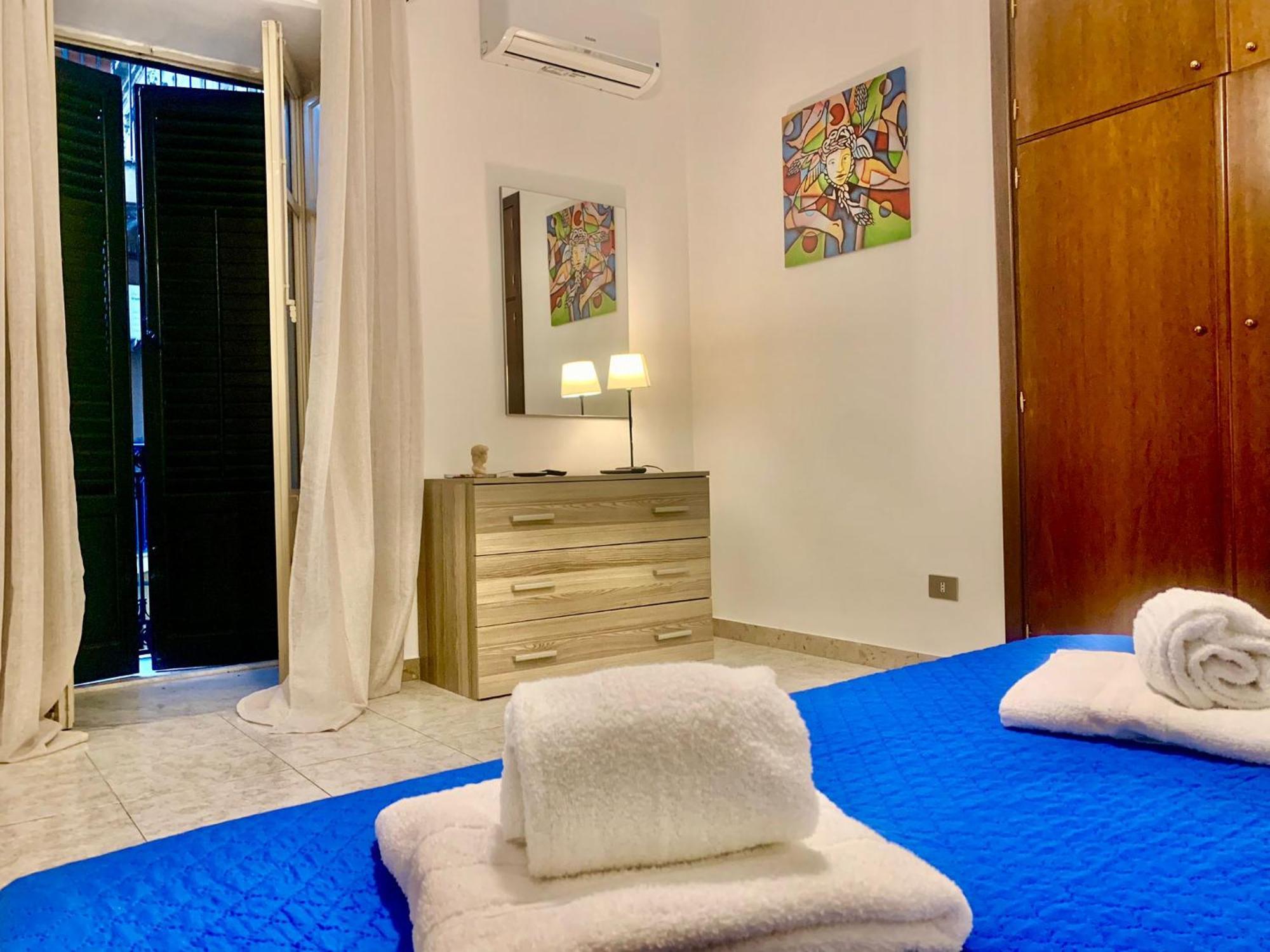 A Un Passo Dal Massimo 1 Apartment Palermo Exterior photo